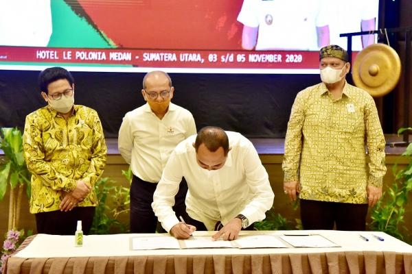 Mendes PDTT Sosialisasikan Permendes 13/2020 *Gubernur Edy: Sesuai Visi-Misi Membangun Desa Menata Kota